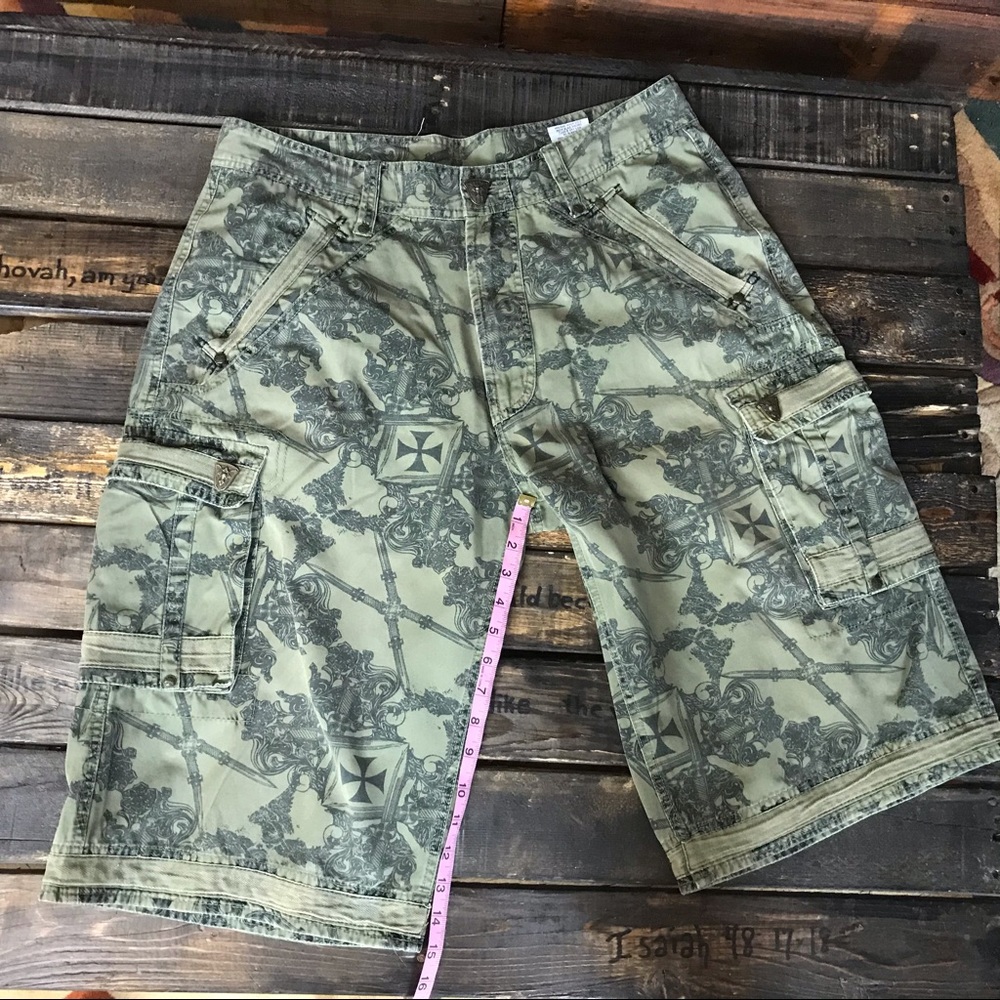 Blac Label Green Patterned Shorts - Picture 7 of 8
